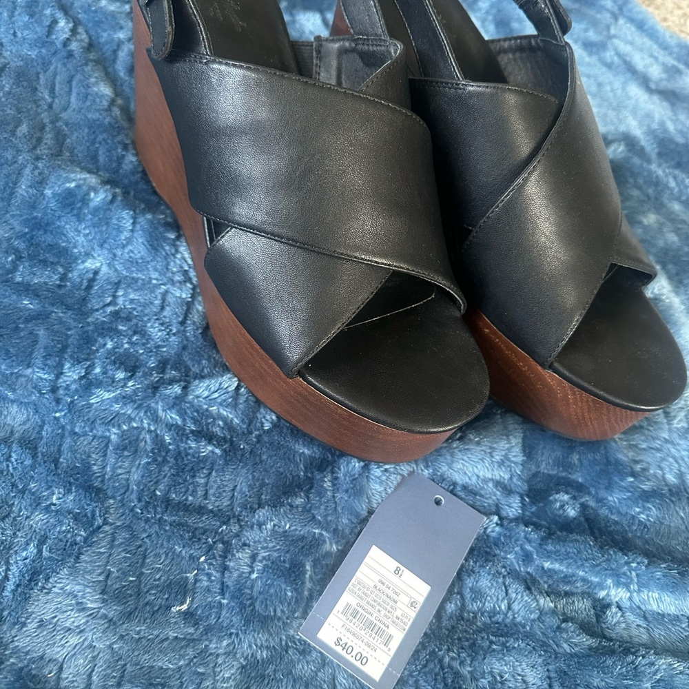 Universal Thread Black Leather Crossover Platform… - image 2